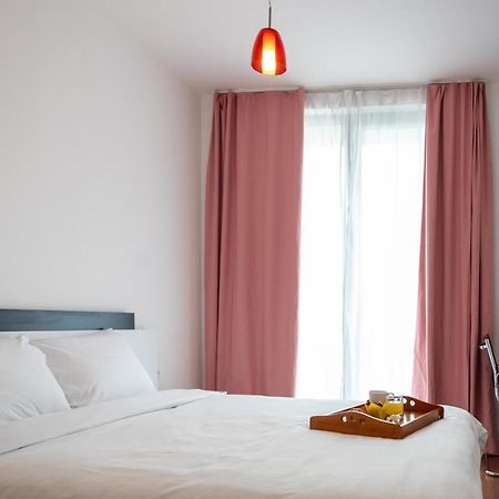 Sunny 1Bdr Apartment Near Center Sofie Exteriér fotografie