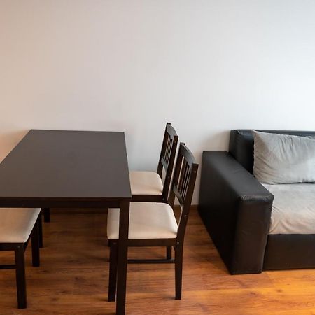 Sunny 1Bdr Apartment Near Center Sofie Exteriér fotografie